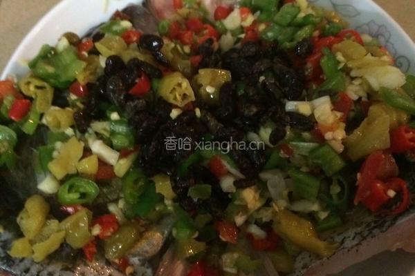 剁椒鱼头(家常版)的做法图解4