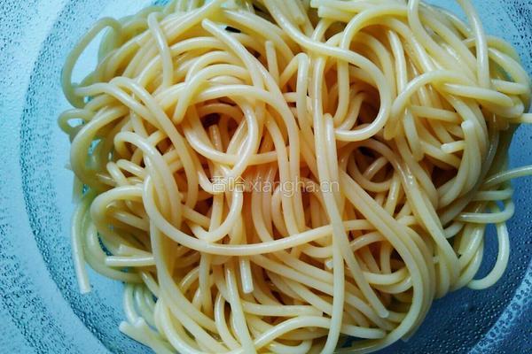 牛排~香菇肉酱意面的做法图解4