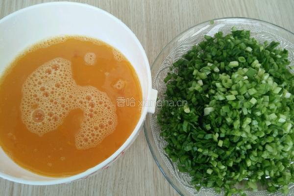 韭菜鸡蛋的做法图解2