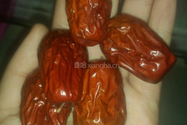 枸杞红枣生姜汤的做法图解3