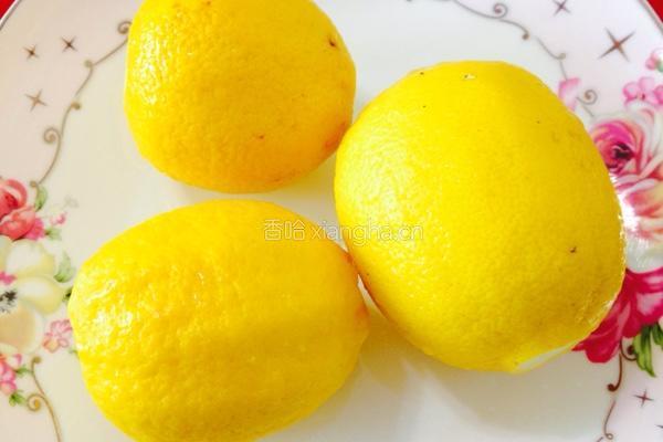 自制天然柠檬香料的做法图解1