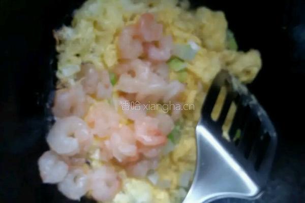 虾仁儿炒饭的做法图解5
