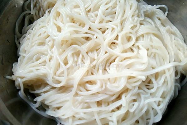 西红柿娃娃菜拌粉的做法图解8