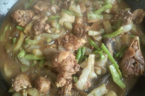 鸡肉炖豆角茄子的做法图解7