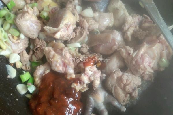 鸡肉炖豆角茄子的做法图解5