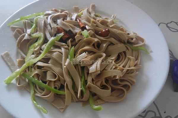 凉拌豆腐皮