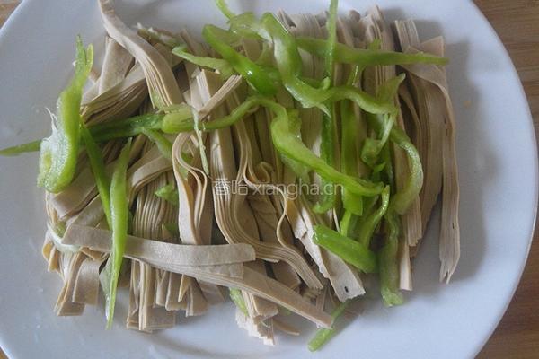 凉拌豆腐皮的做法图解4