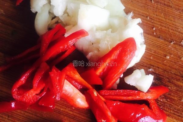 黄瓜拌海蜇的做法图解3
