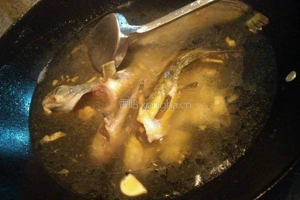鲶鱼豆腐汤的做法图解7