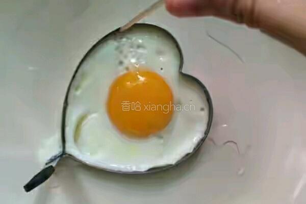 完美造型煎蛋的做法图解4