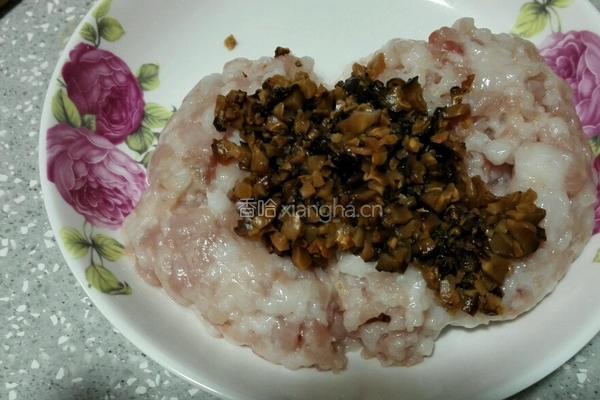 冬菇蒸肉饼的做法图解1