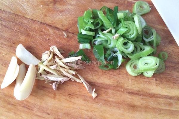 茄子炖土豆的做法图解2