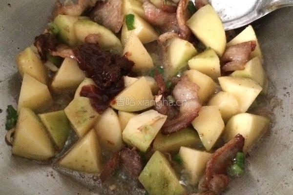 茄子炖土豆的做法图解7