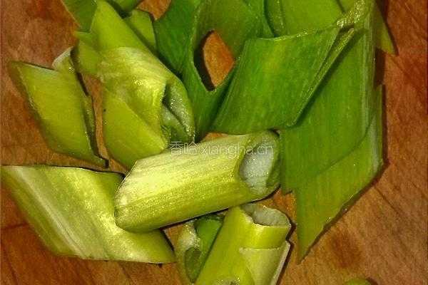 番茄炒西兰花的做法图解3