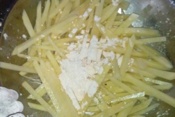 酥炸土豆条的做法图解3