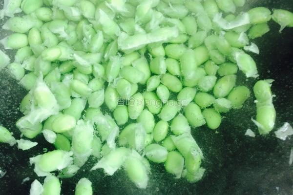 麻辣豆角毛豆的做法图解1