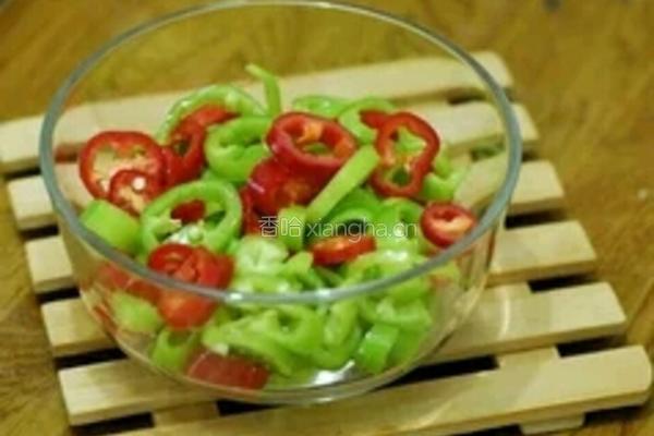 莴笋炒肉的做法图解3