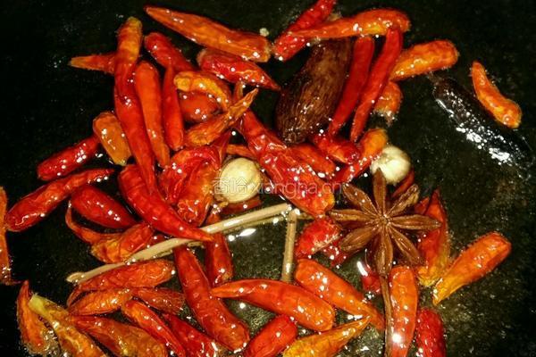 土豆鸭肉干锅的做法图解3