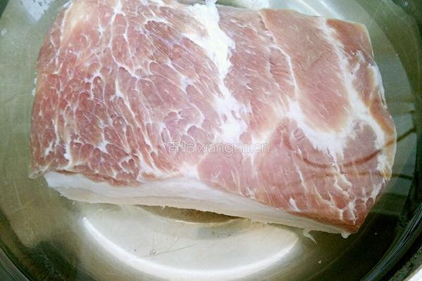 回锅肉的做法图解1