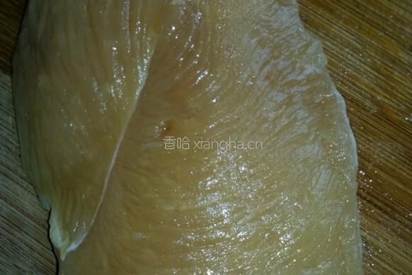黄桃滑爽鸡丁 的做法图解1