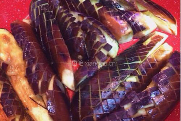 味噌鸡肉淋茄子的做法图解2