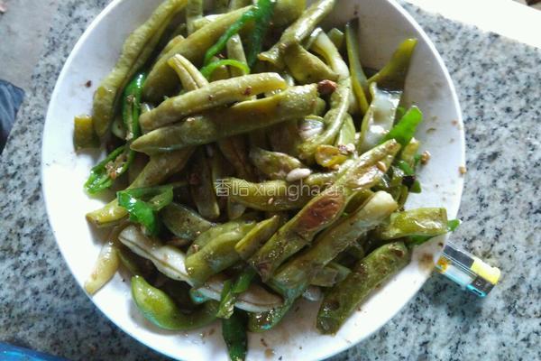 青椒绘扁豆的做法图解4
