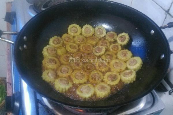 苦瓜酿肉的做法图解7