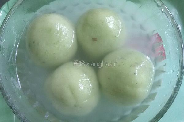菠菜汁豆沙汤圆的做法图解5