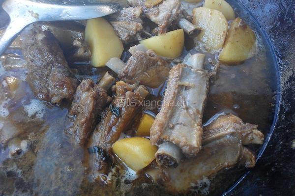 土豆炖排骨的做法图解8