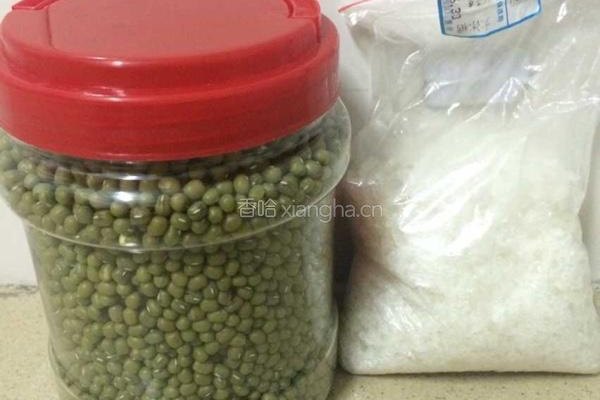 快速绿豆糖水的做法图解1