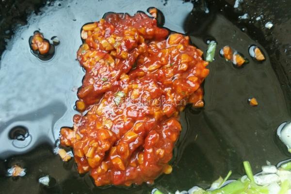 凉拌松花蛋的做法图解7