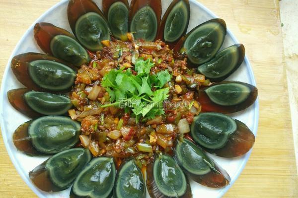 凉拌松花蛋的做法图解10