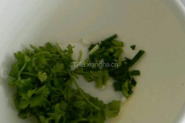 清汤鸡蛋面的做法图解1