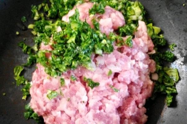菜肉魚尾雲吞的做法图解4