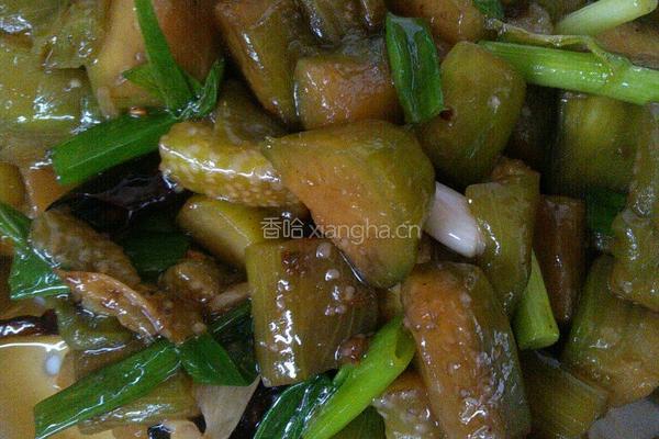焖茄子的做法图解1