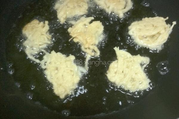 酥炸金针菇的做法图解5