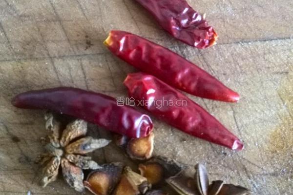 家常土豆香菇炖排骨的做法图解3
