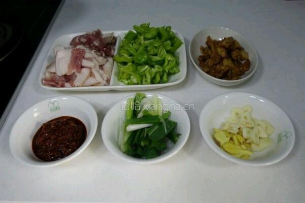 辣椒炒肉的做法图解3