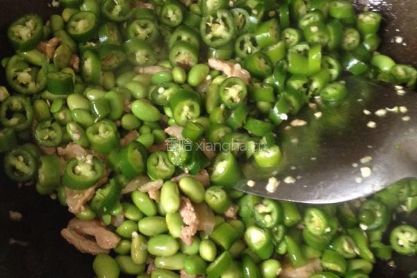 雪菜毛豆肉丝的做法图解4