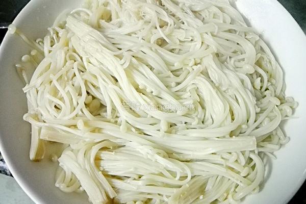 金针菇蒸粉丝的做法图解7