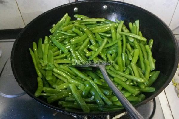 白油四季豆的做法图解4