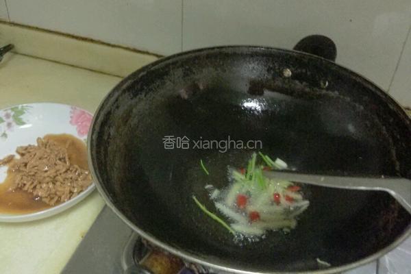 肉丝炒毛豆的做法图解2