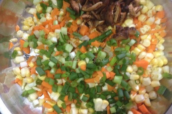 土豆黄金饭的做法图解1