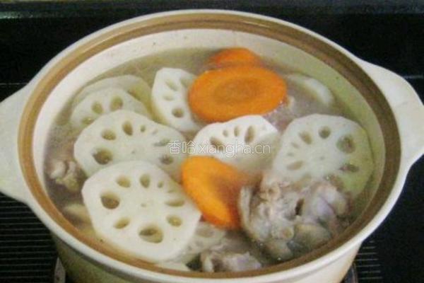 猪蹄炖莲藕的做法图解7