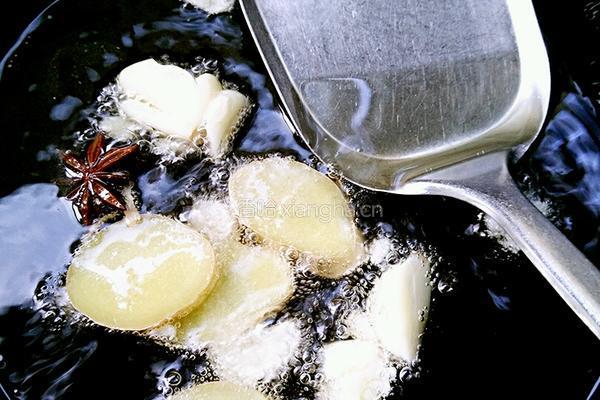 土豆炖排骨的做法图解5