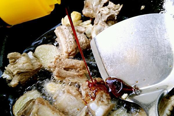 土豆炖排骨的做法图解7