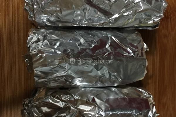 蒜蓉烤茄子?的做法图解2