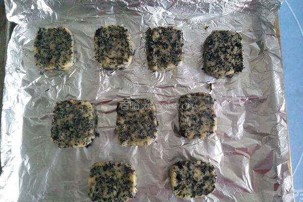 黑芝麻紫菜饼干的做法图解9