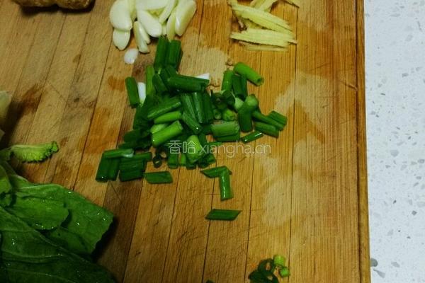 豆瓣酱烧鱼的做法图解2
