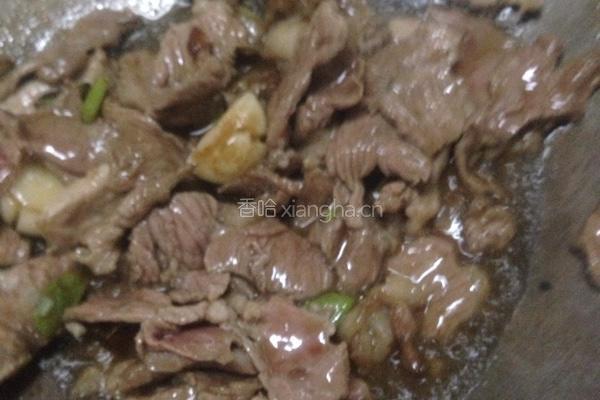 杏鲍菇炒肉的做法图解2